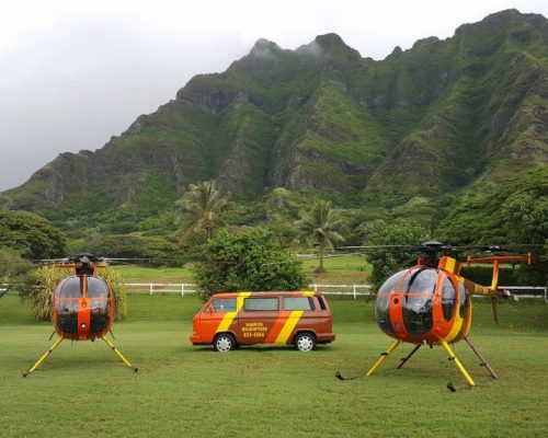 Magnum Helicopters-Oahu, Hawaii Helicopter Ride
