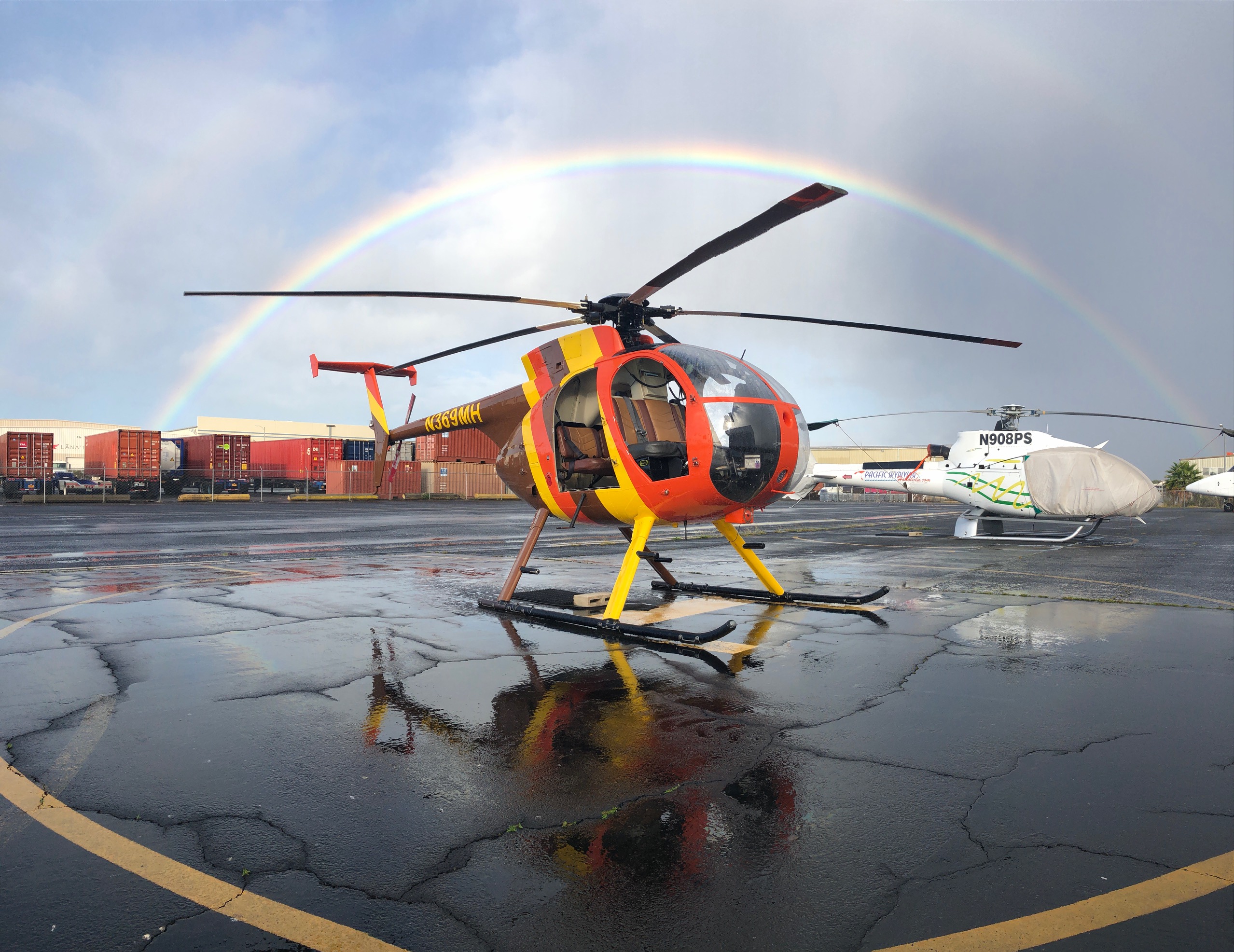 Magnum Helicopters-Oahu, Hawaii Helicopter Ride